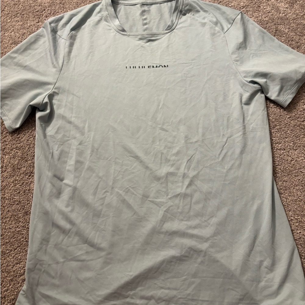 lululemon athletica Light Gray Short Sleeve Tee
